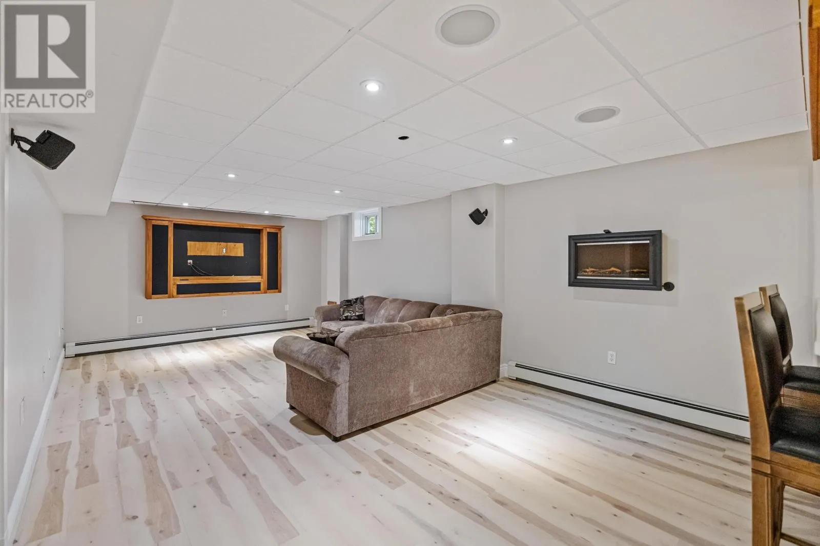 10 Jake Drive