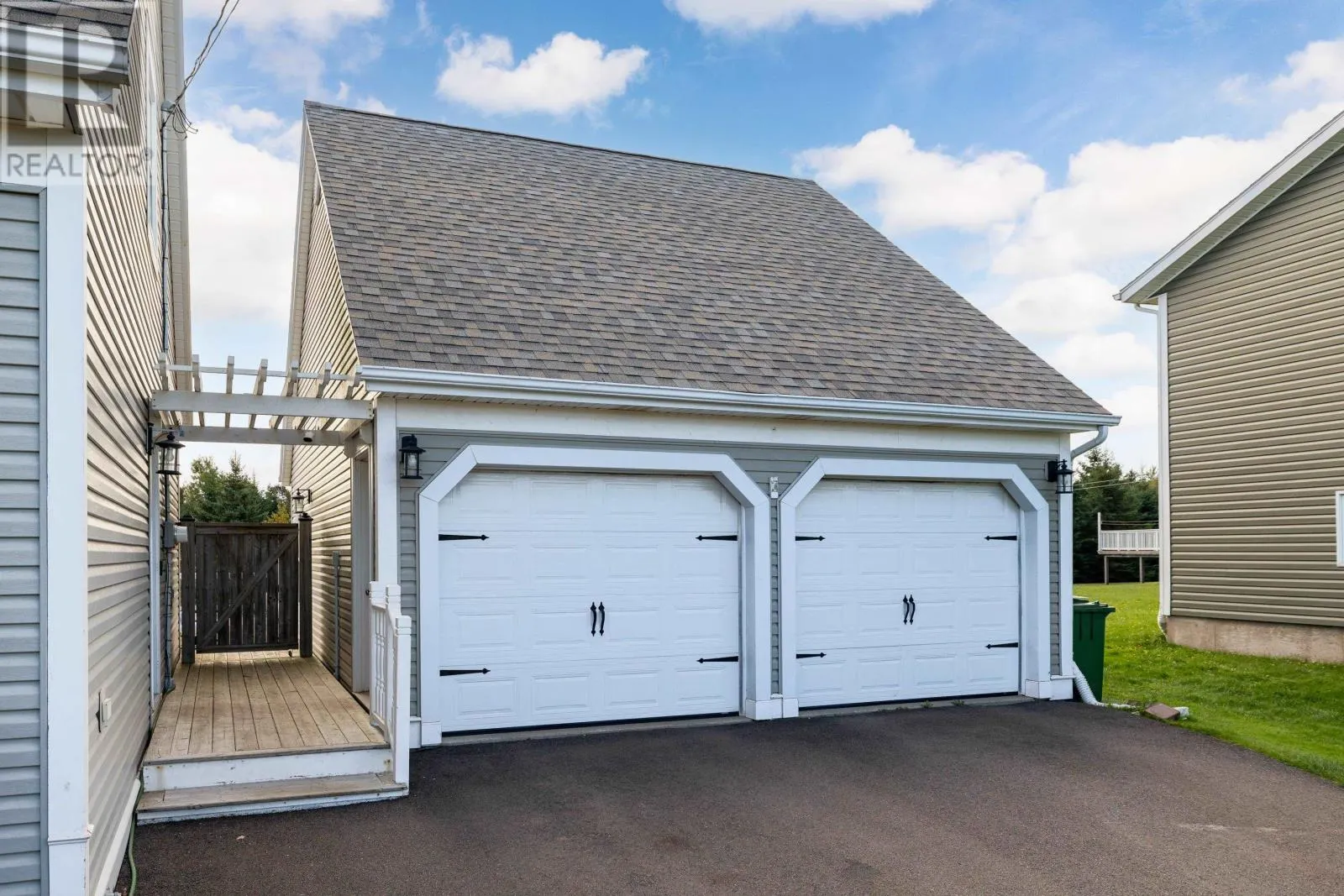 10 Jake Drive