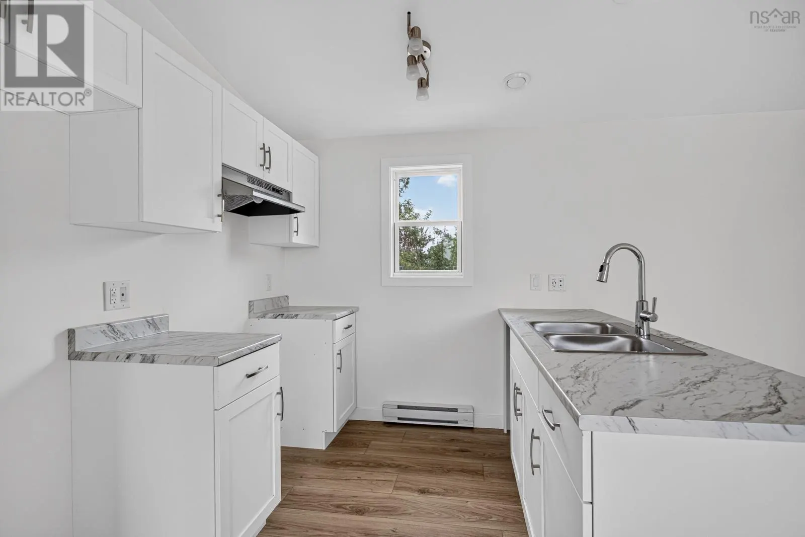 38 Pleasant Hill