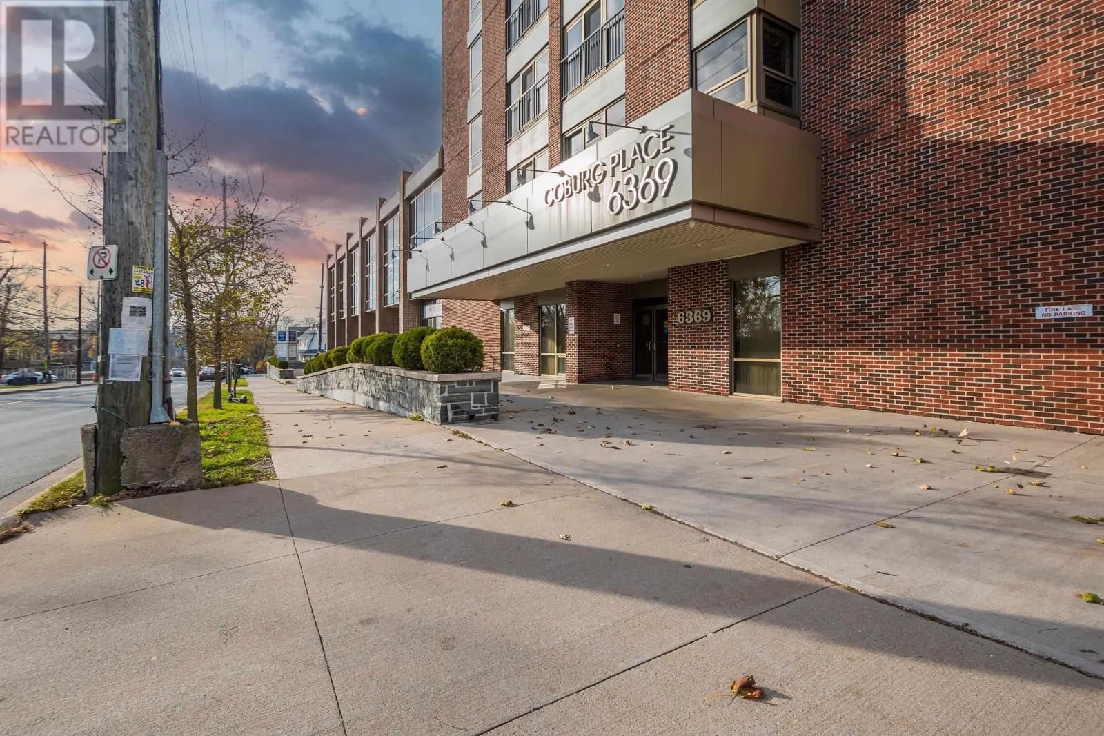 304 6369 Coburg Road