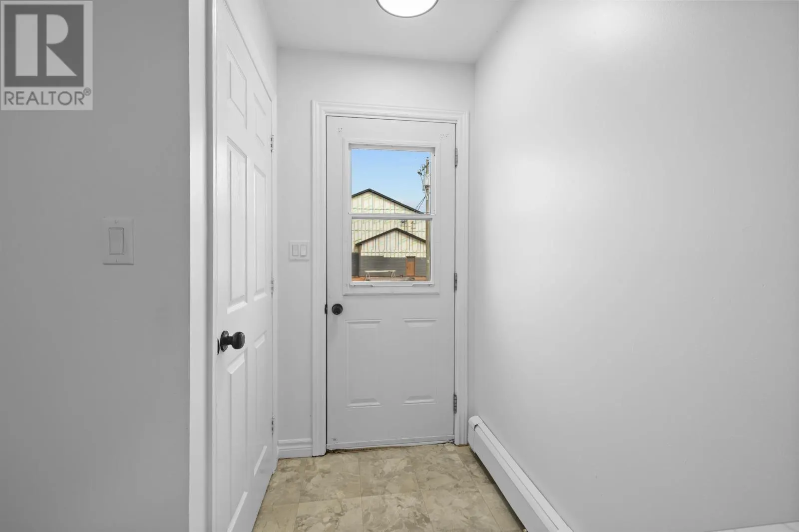 16 Kingston Road