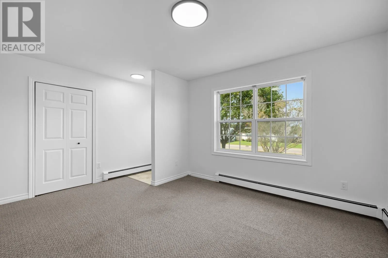 16 Kingston Road