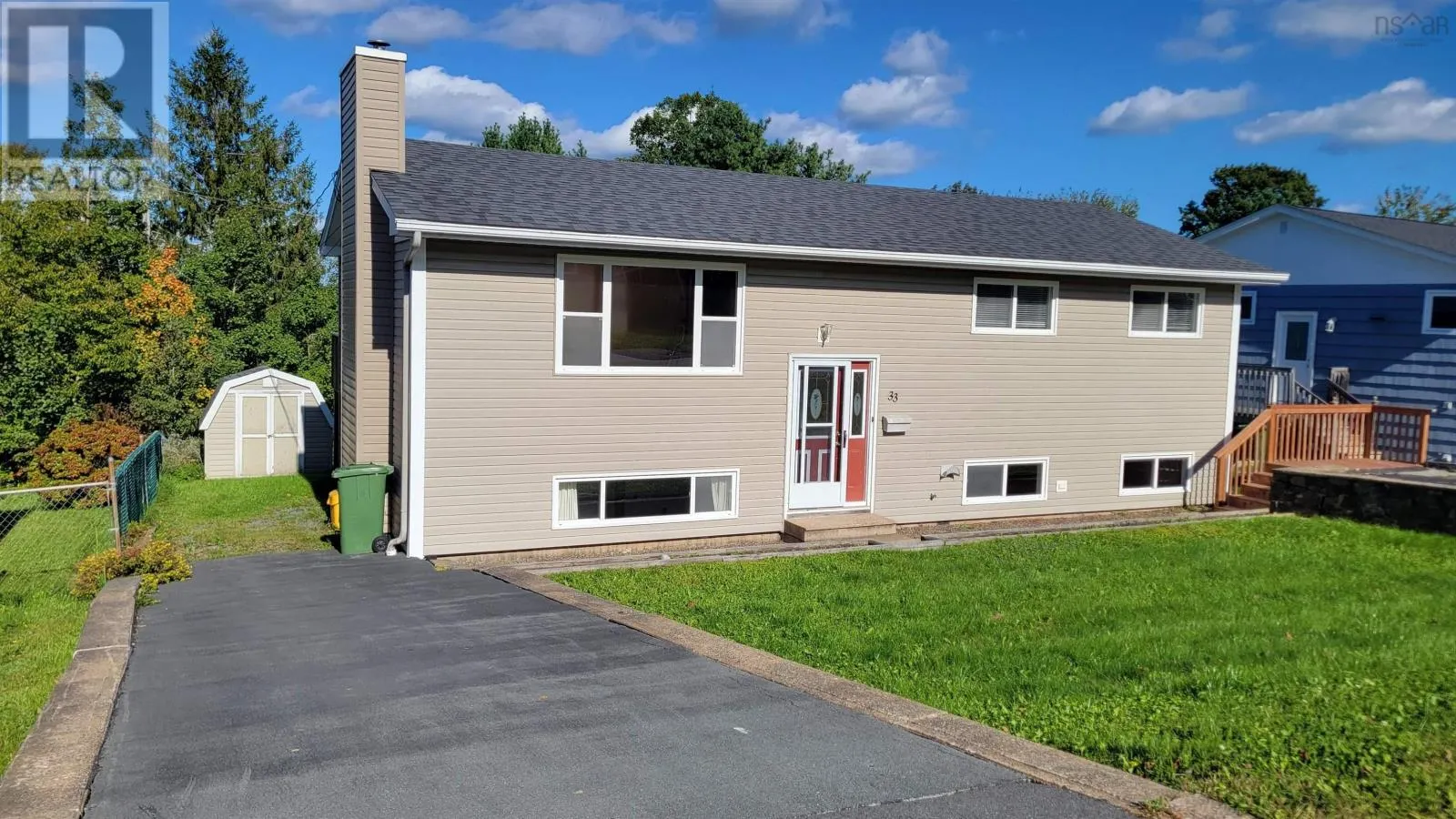 33 Coles Road