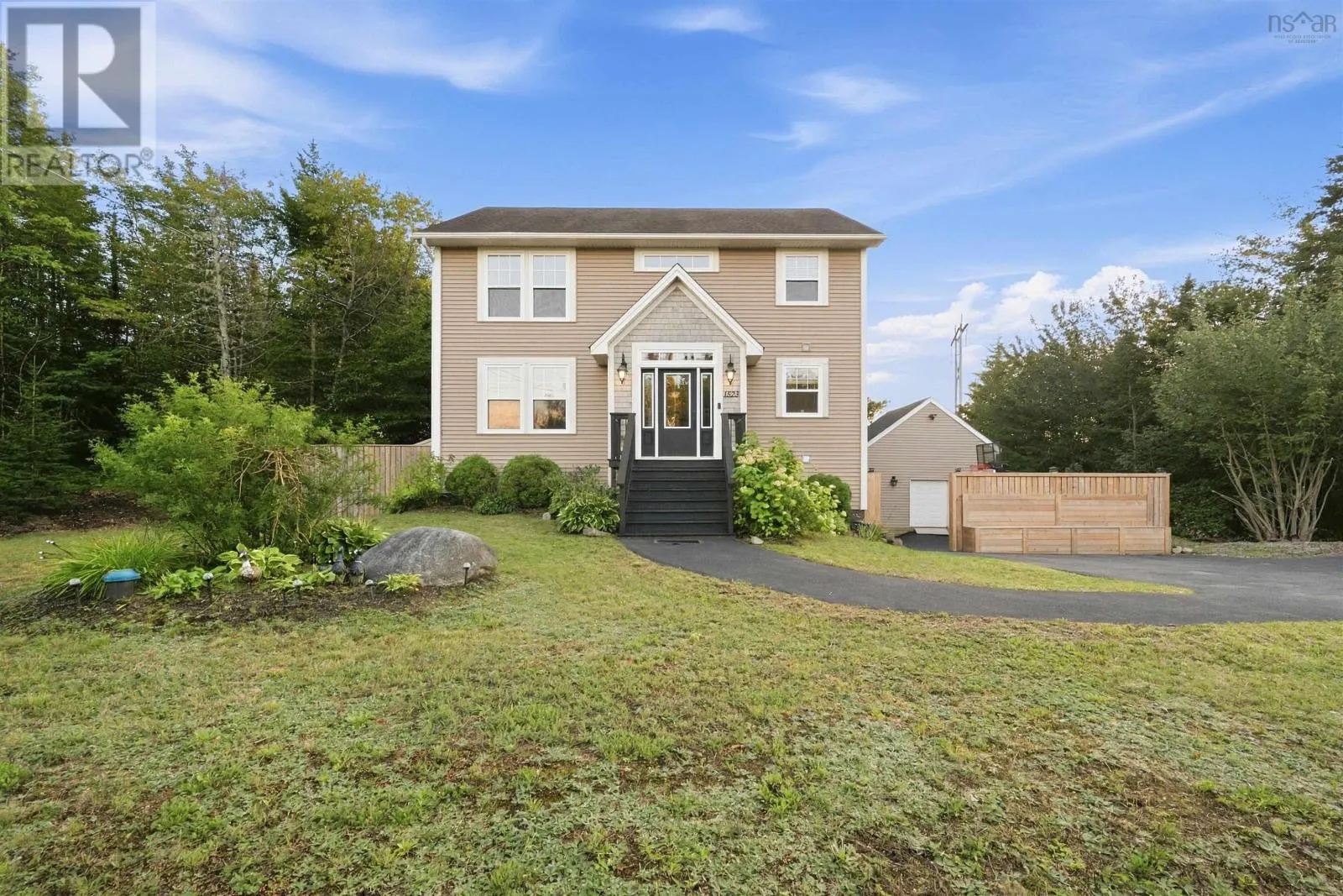 1523 White Hills Run