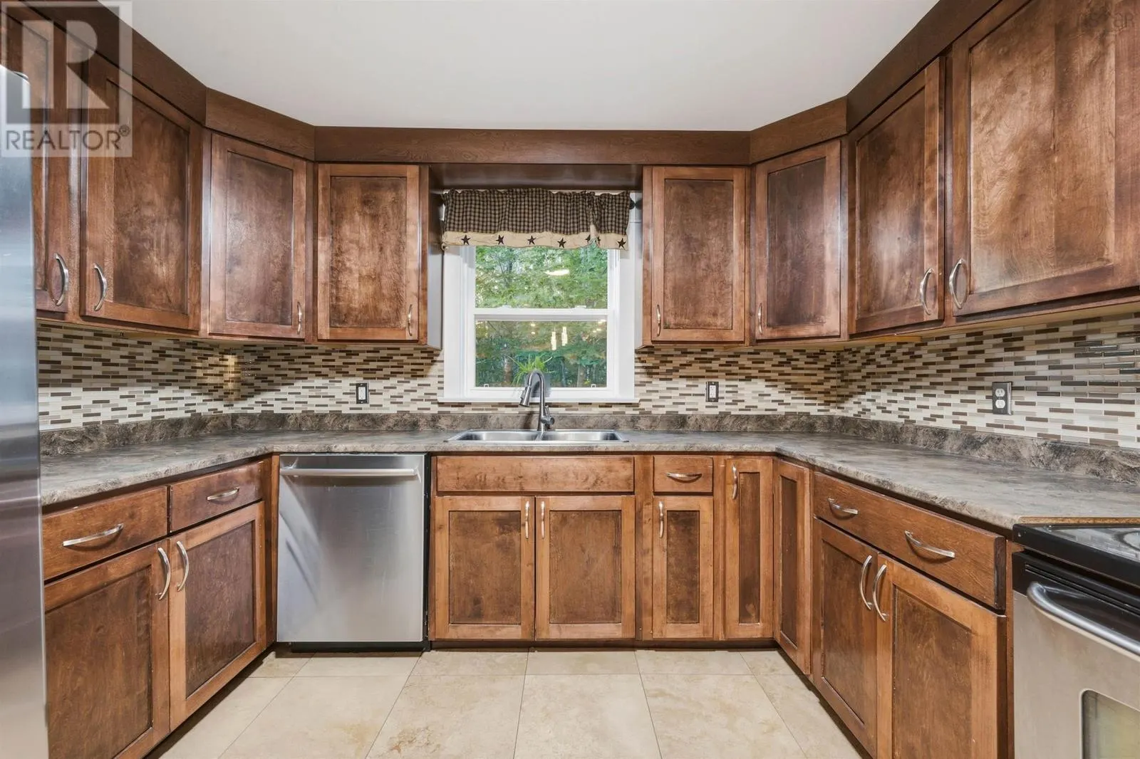 1523 White Hills Run