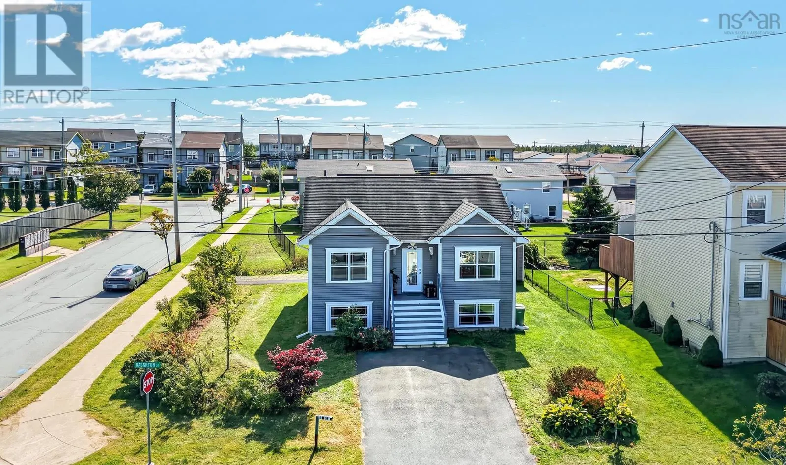 4 Takouhie Court