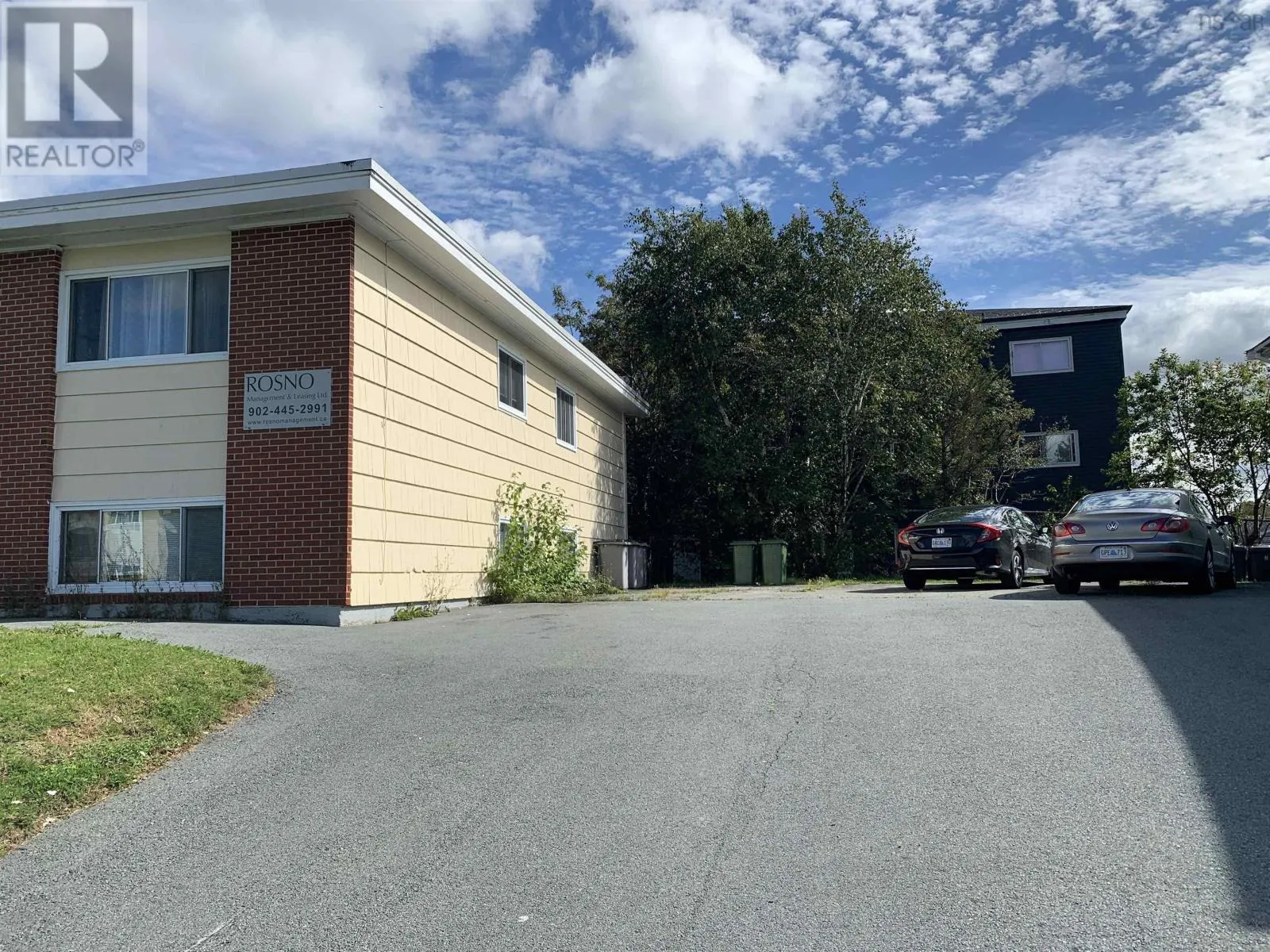6 Randall Avenue