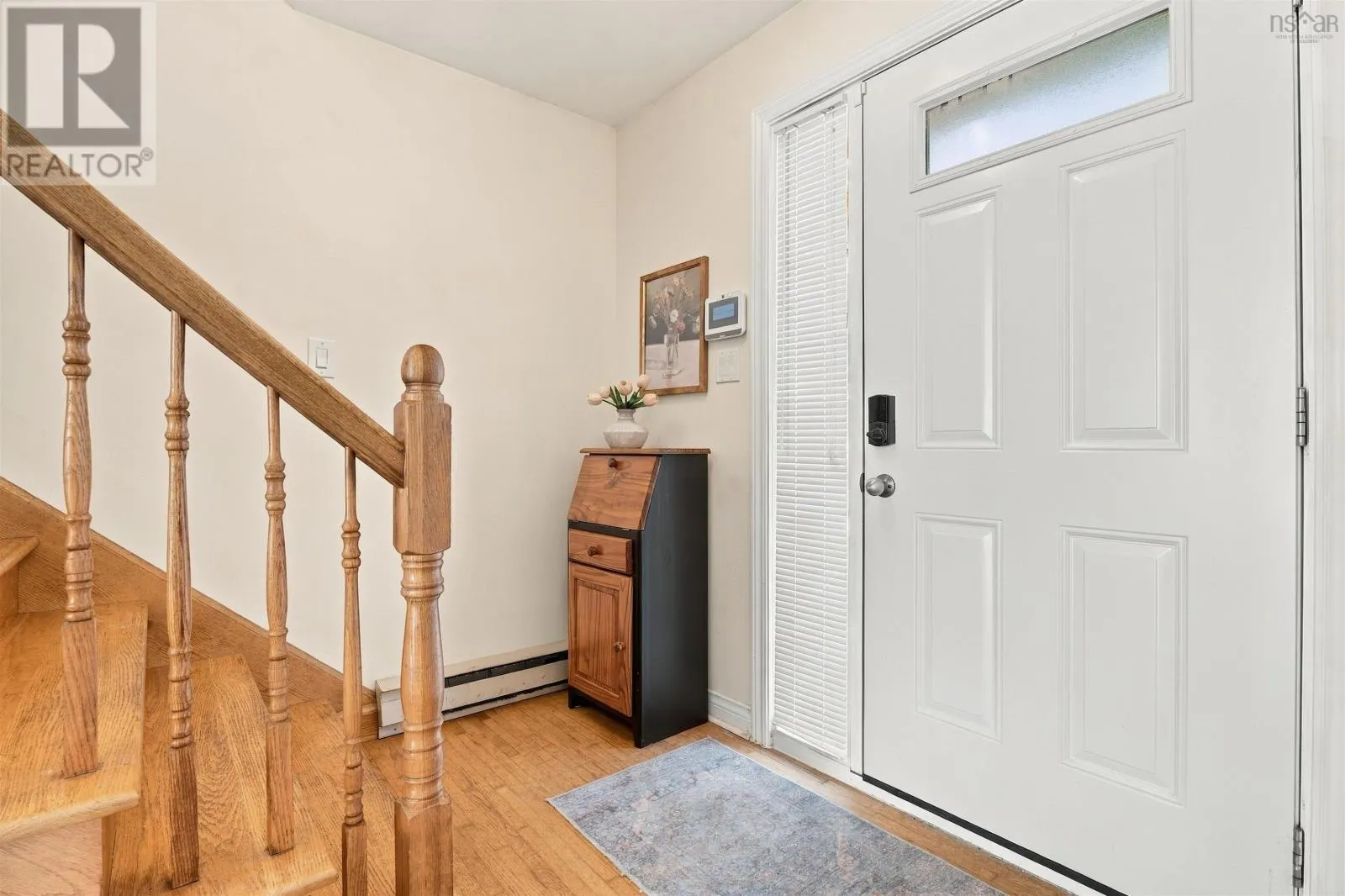 1 18 A Pioneer Avenue