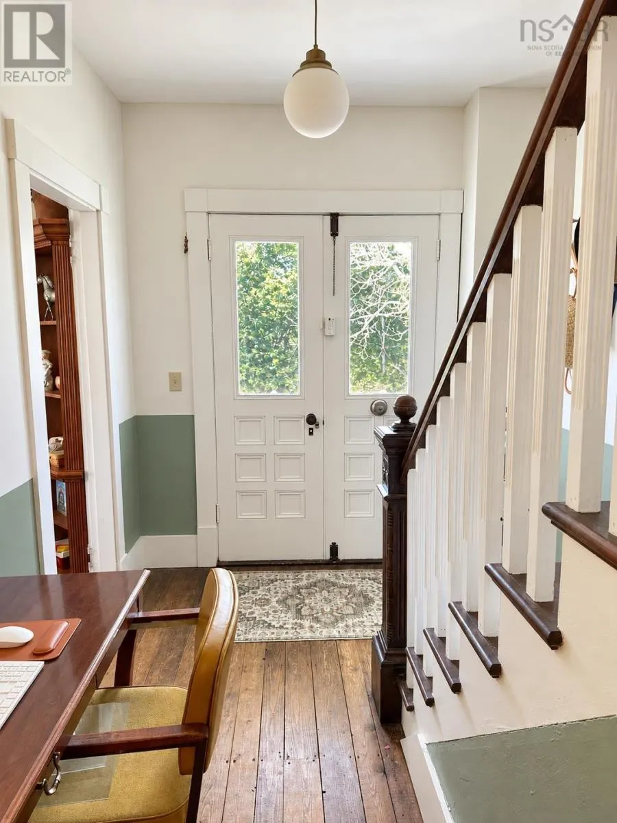 163 Belleville Road
