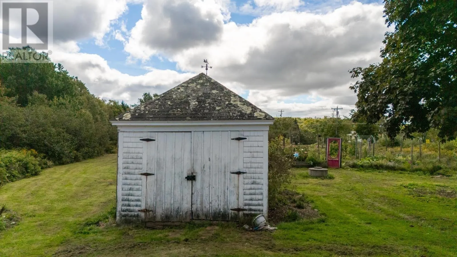 163 Belleville Road
