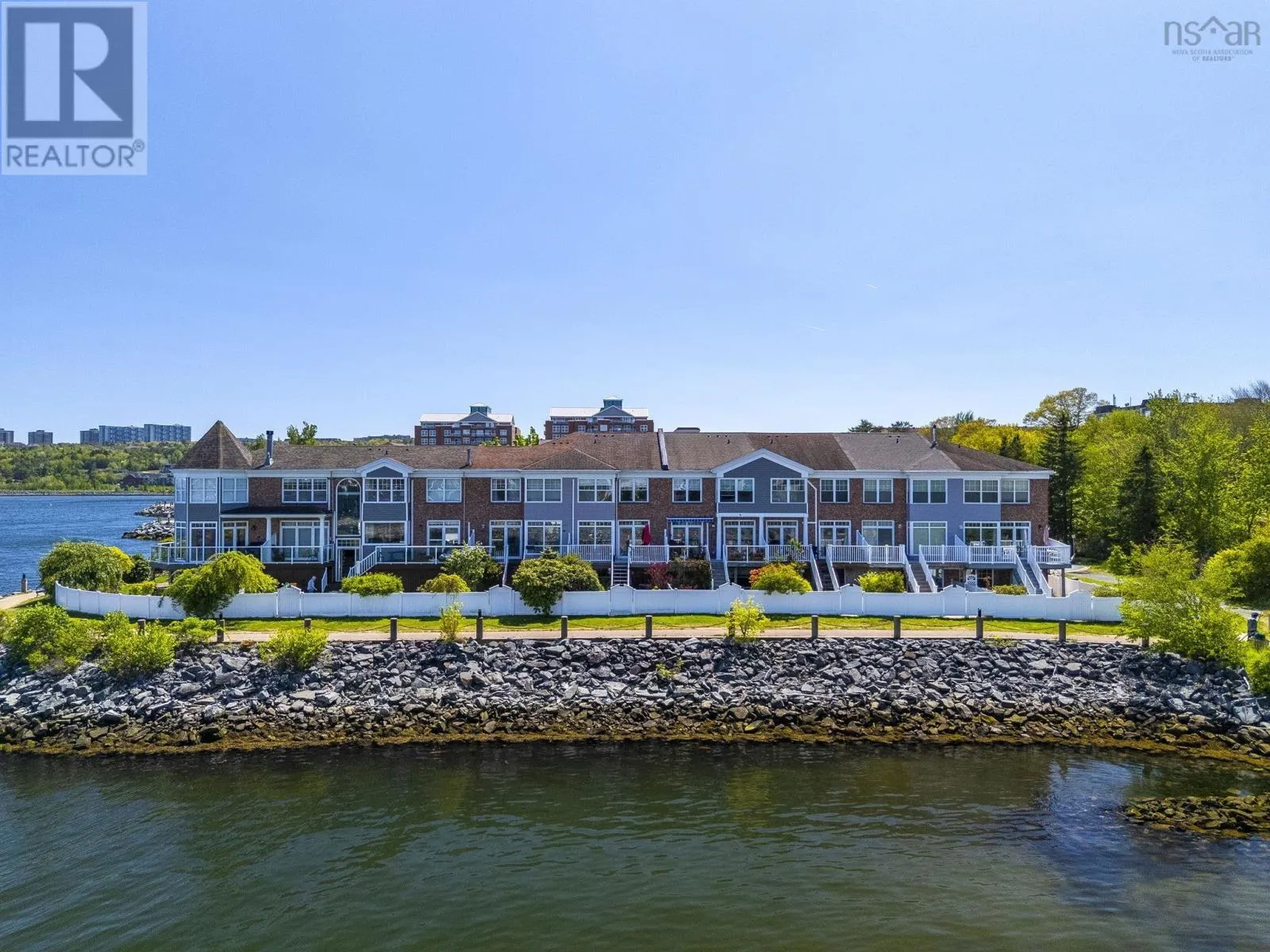 5 Arthur Lismer Court