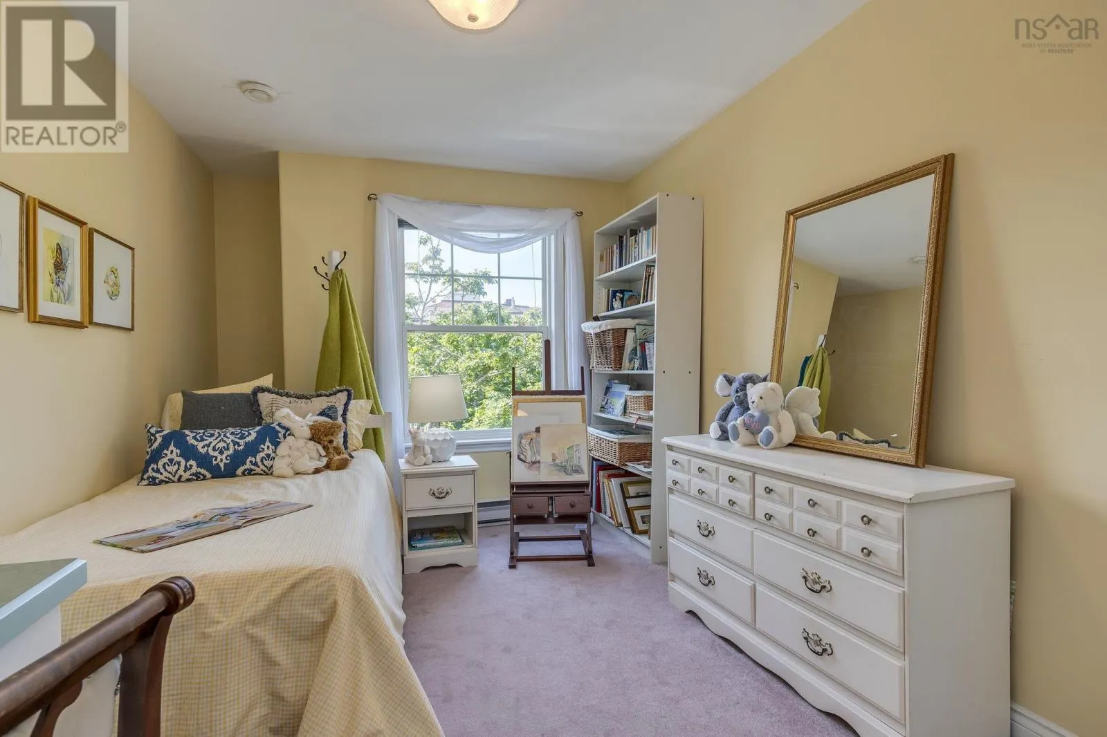 5 Arthur Lismer Court