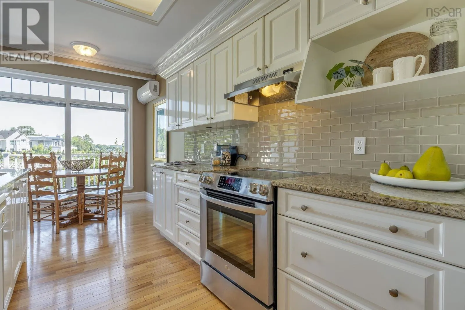 5 Arthur Lismer Court