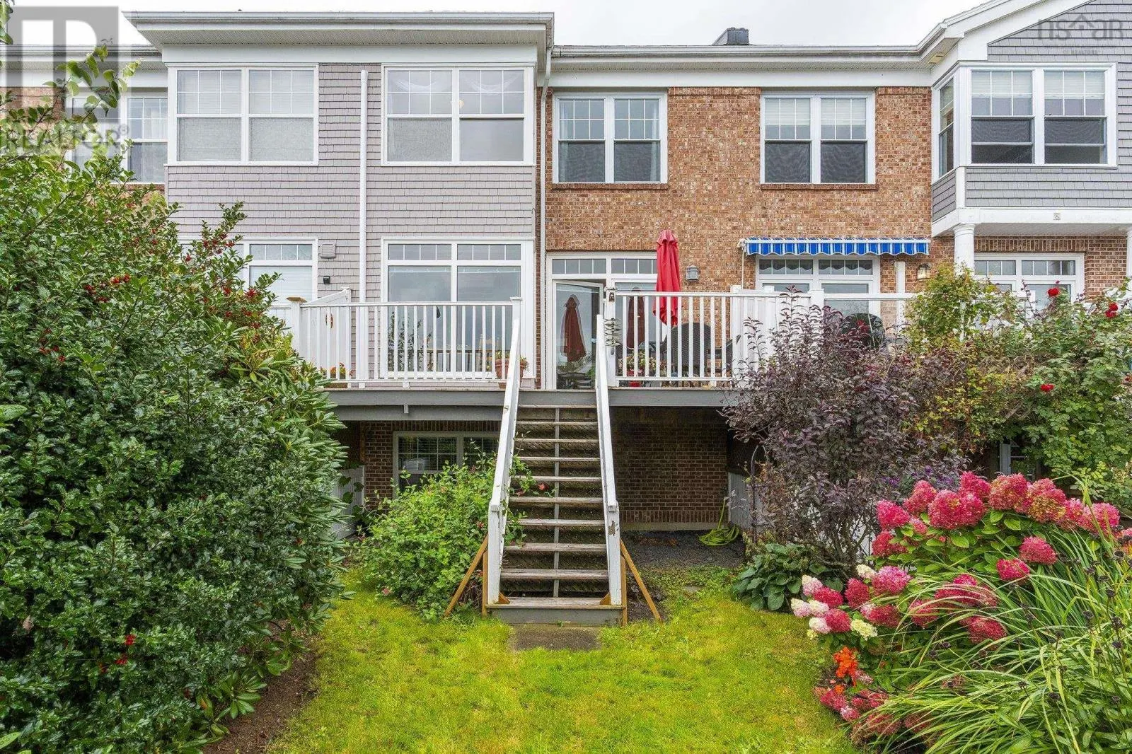 5 Arthur Lismer Court