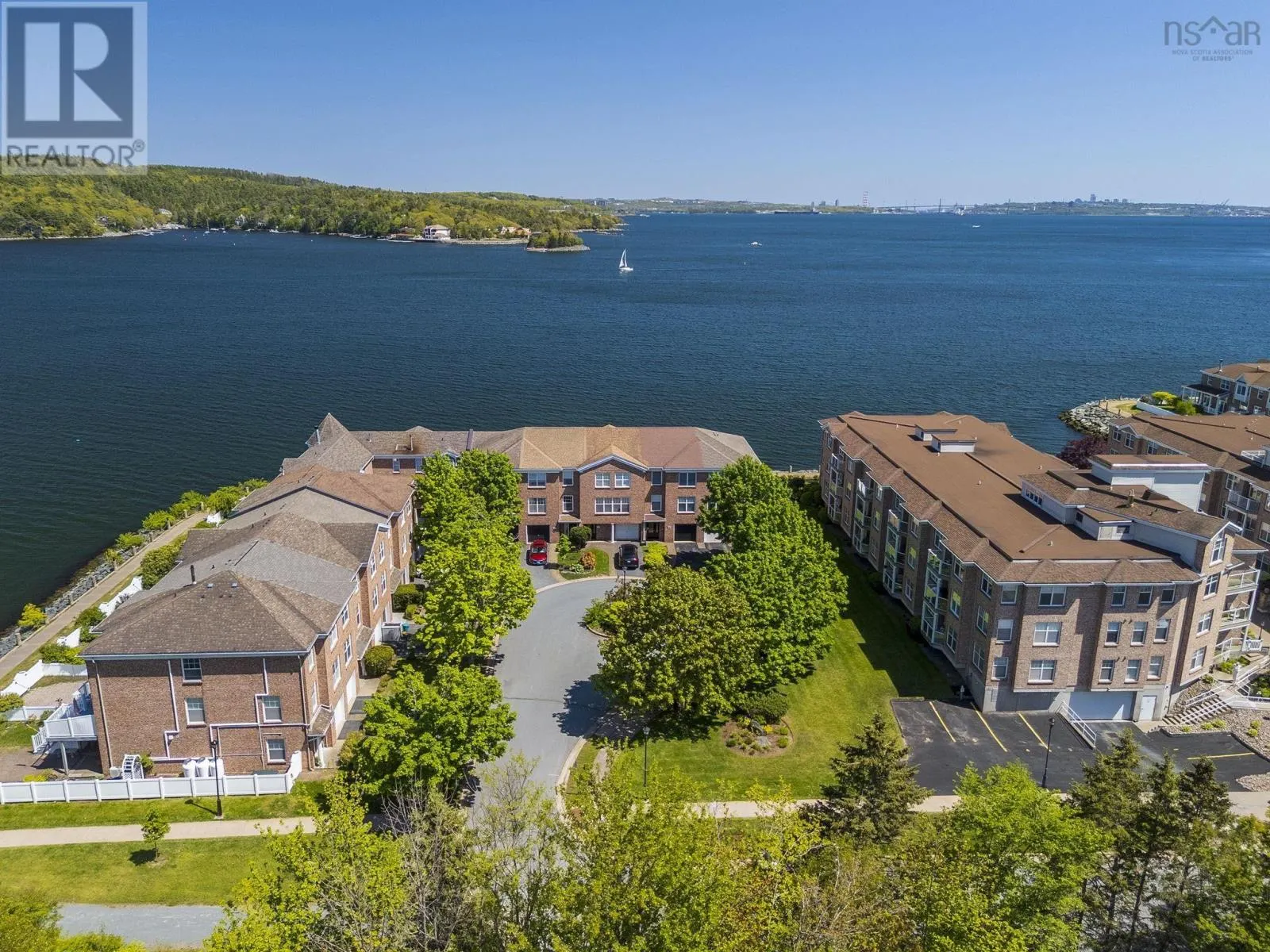 5 Arthur Lismer Court