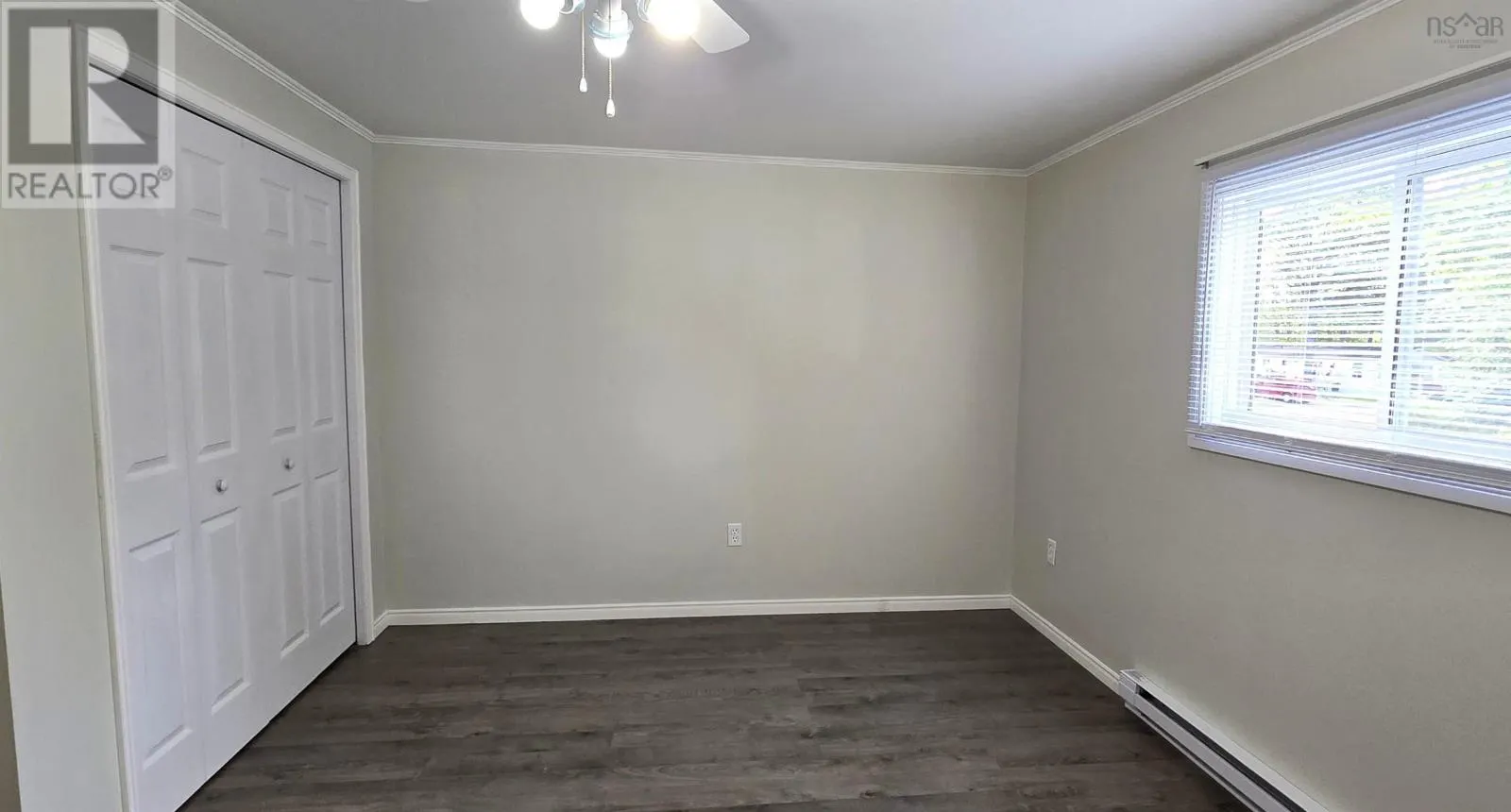 33 Spring Crescent