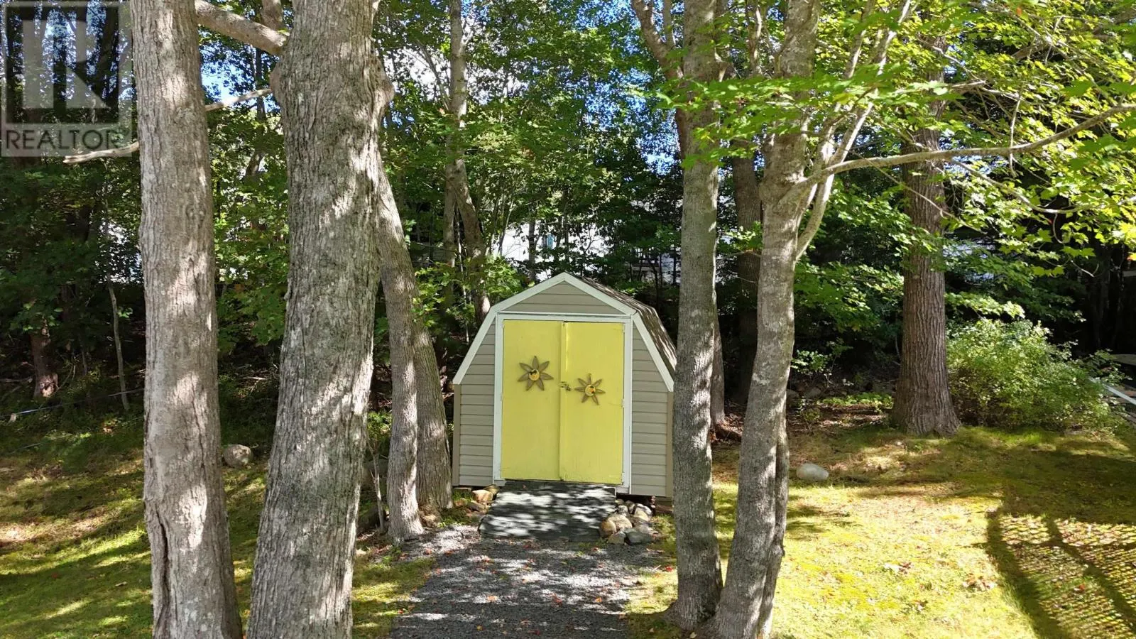 33 Spring Crescent