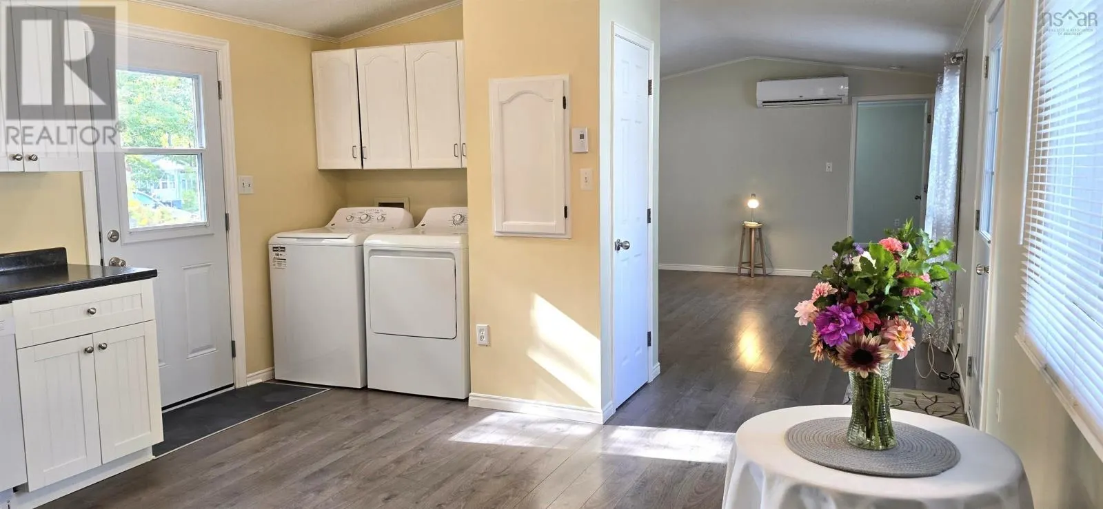 33 Spring Crescent