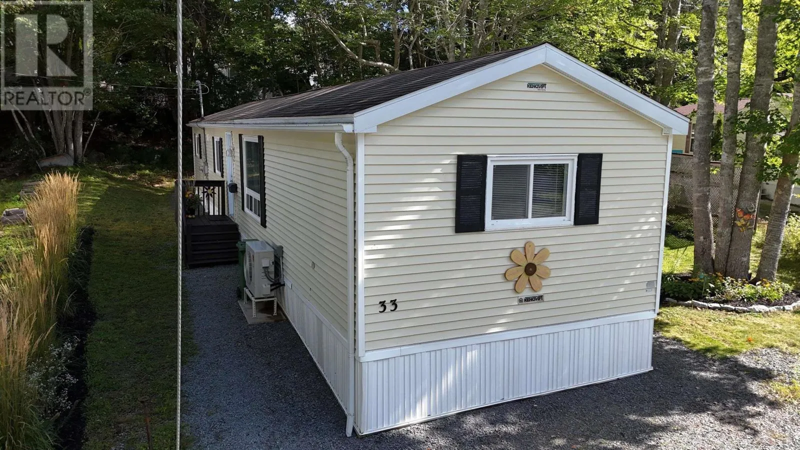 33 Spring Crescent