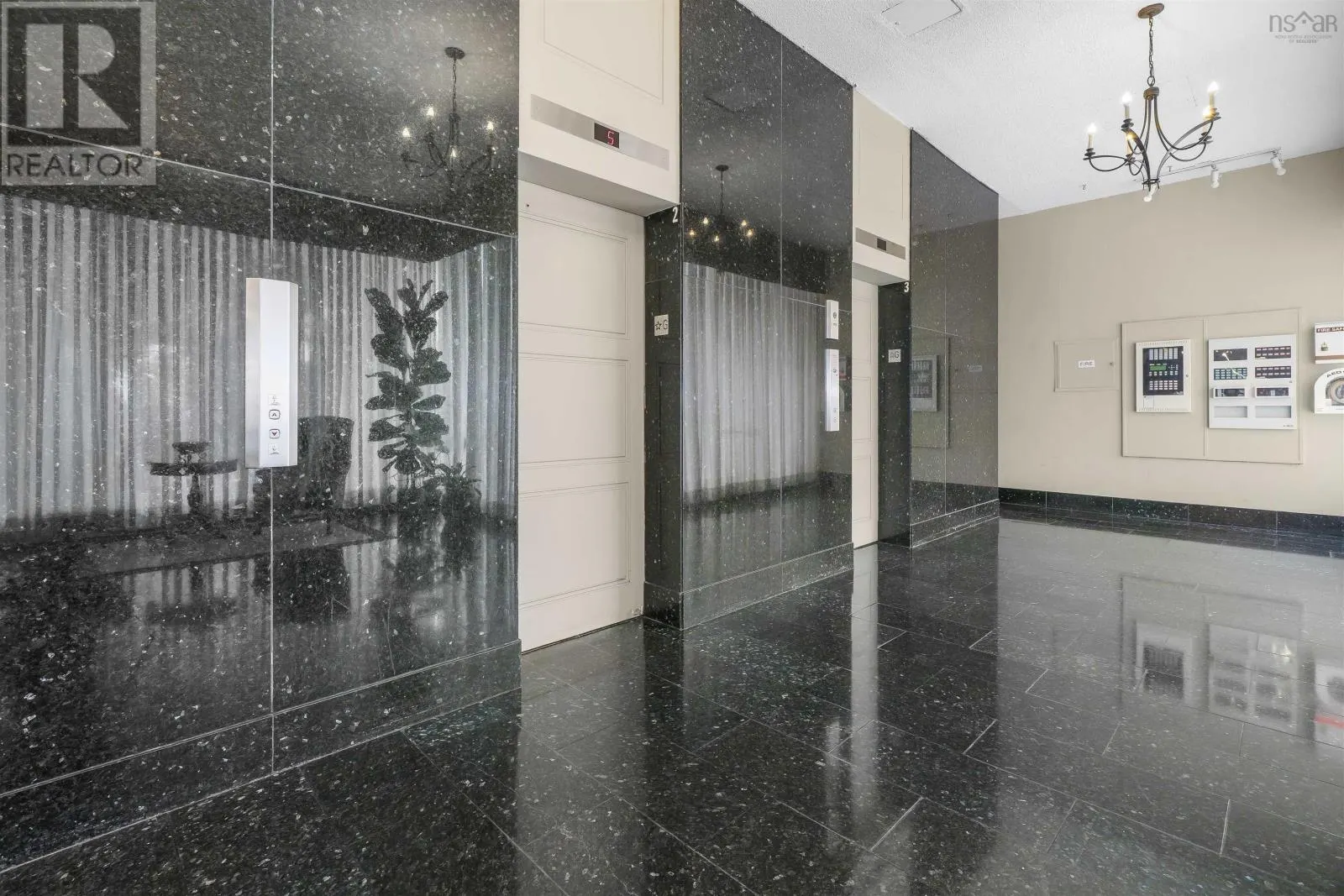 PH101 5959 Spring Garden Road