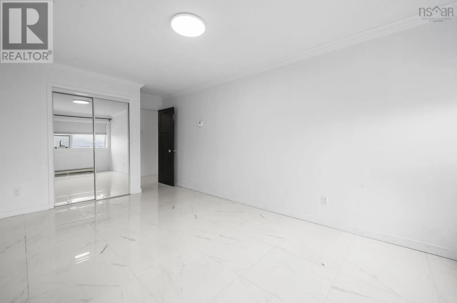 PH101 5959 Spring Garden Road