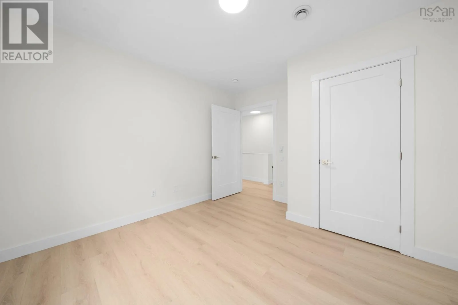32 Berm Street
