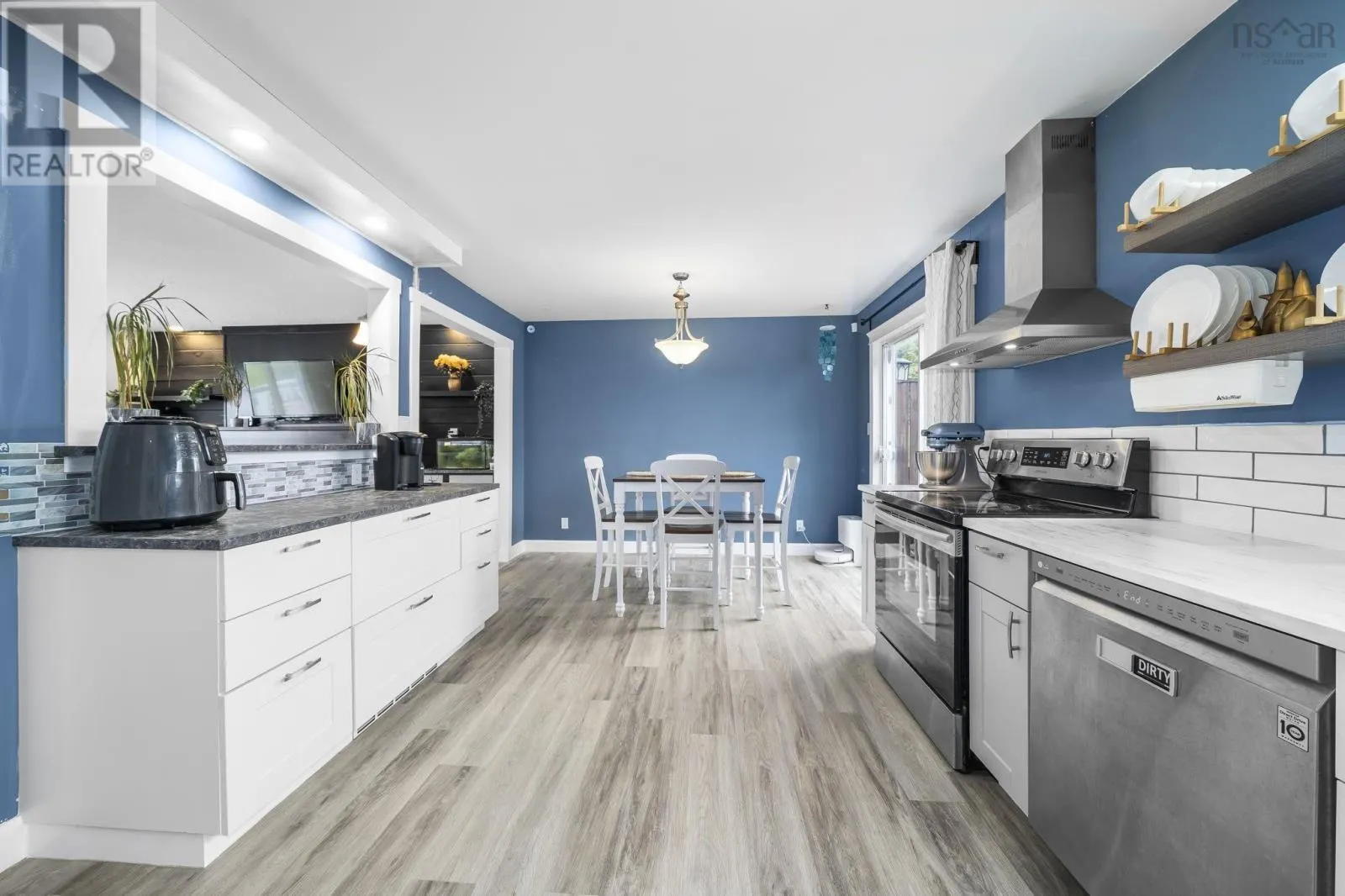 114 Romkey Drive