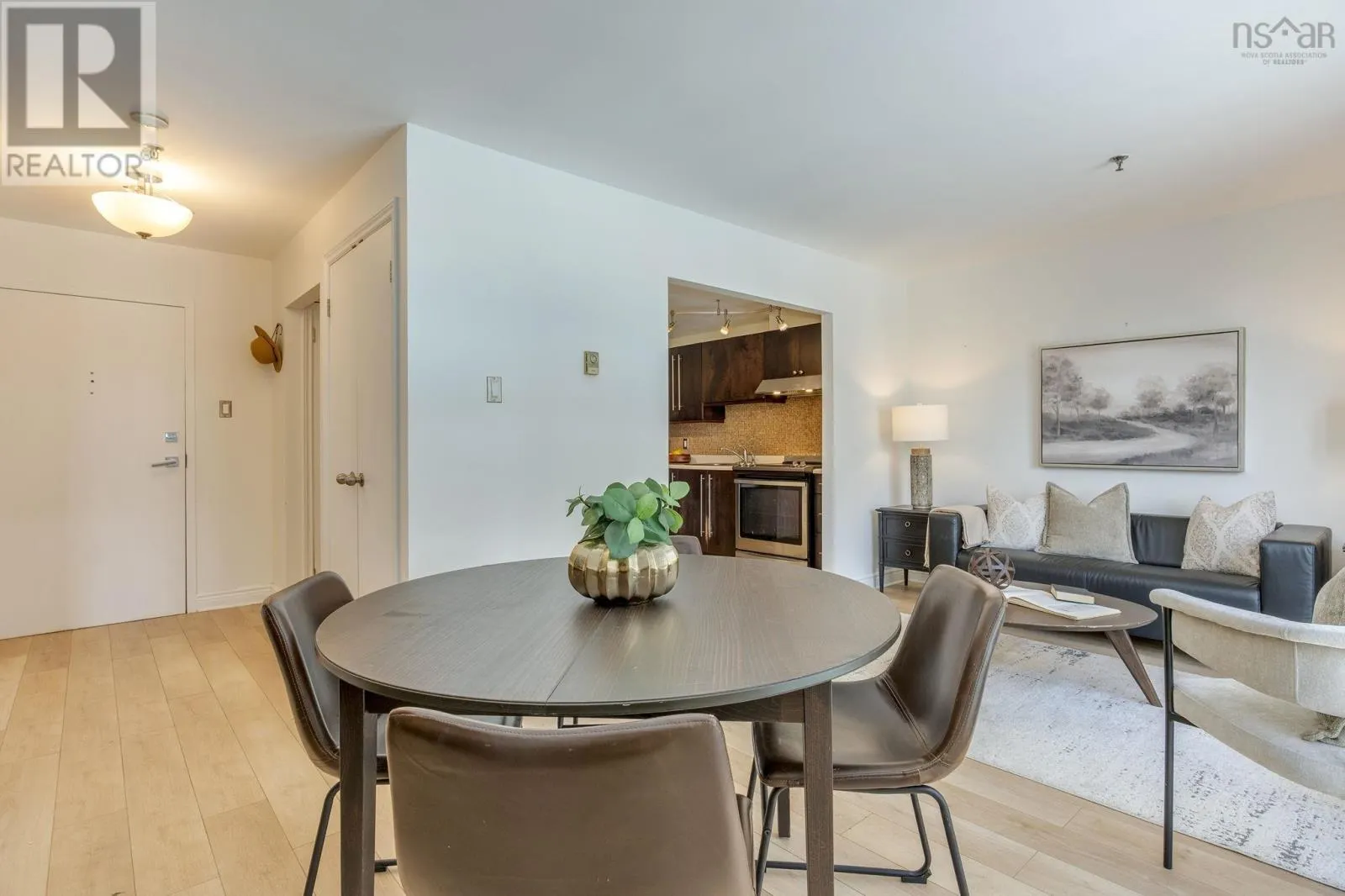 603 1454 Dresden Row