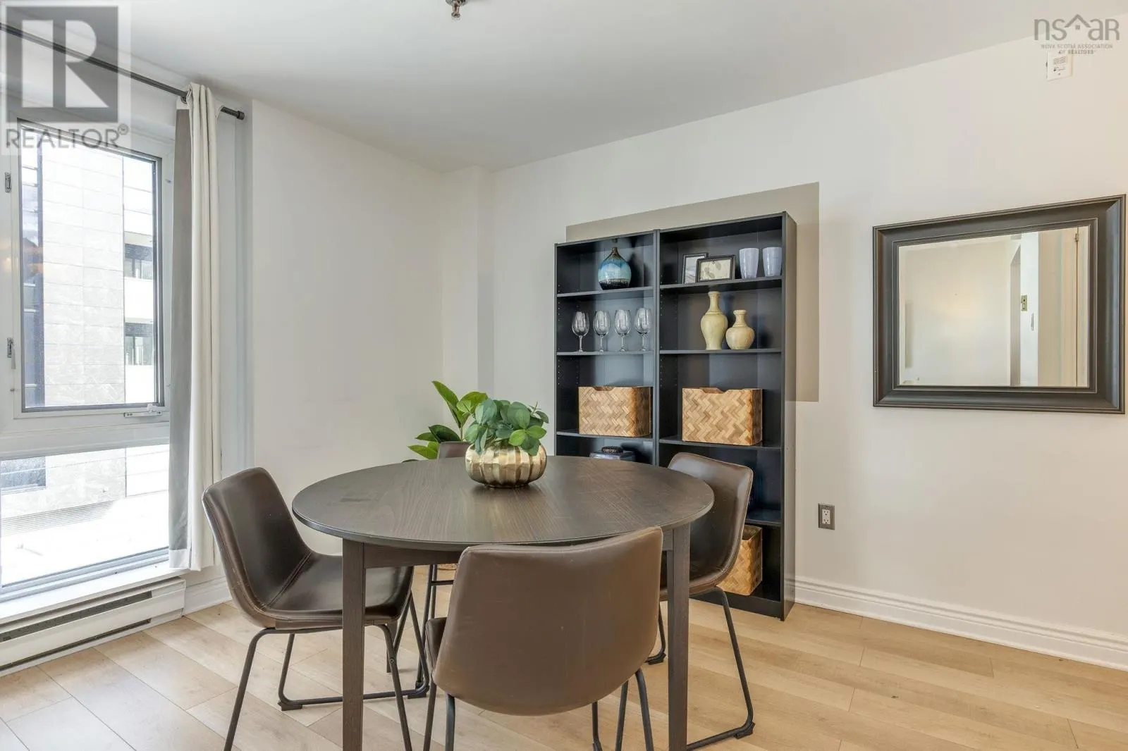 603 1454 Dresden Row