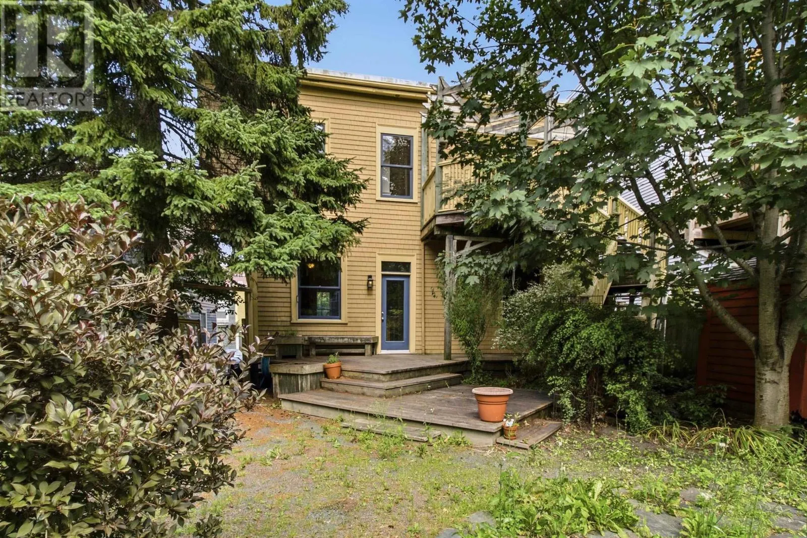 2048 Creighton Street
