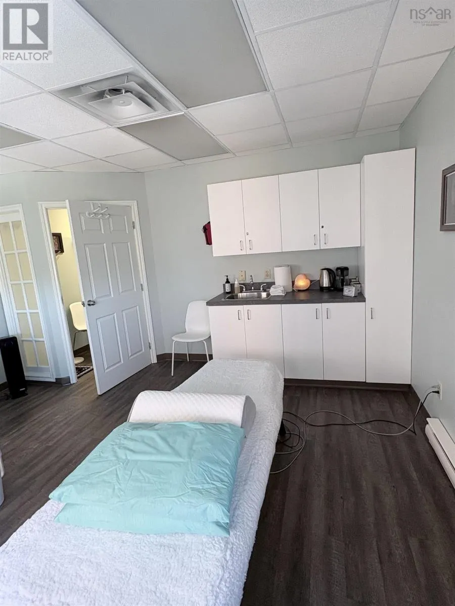 570 5991 Spring Garden Road