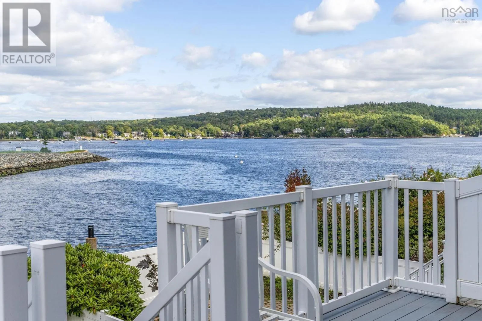 1 Arthur Lismer Court