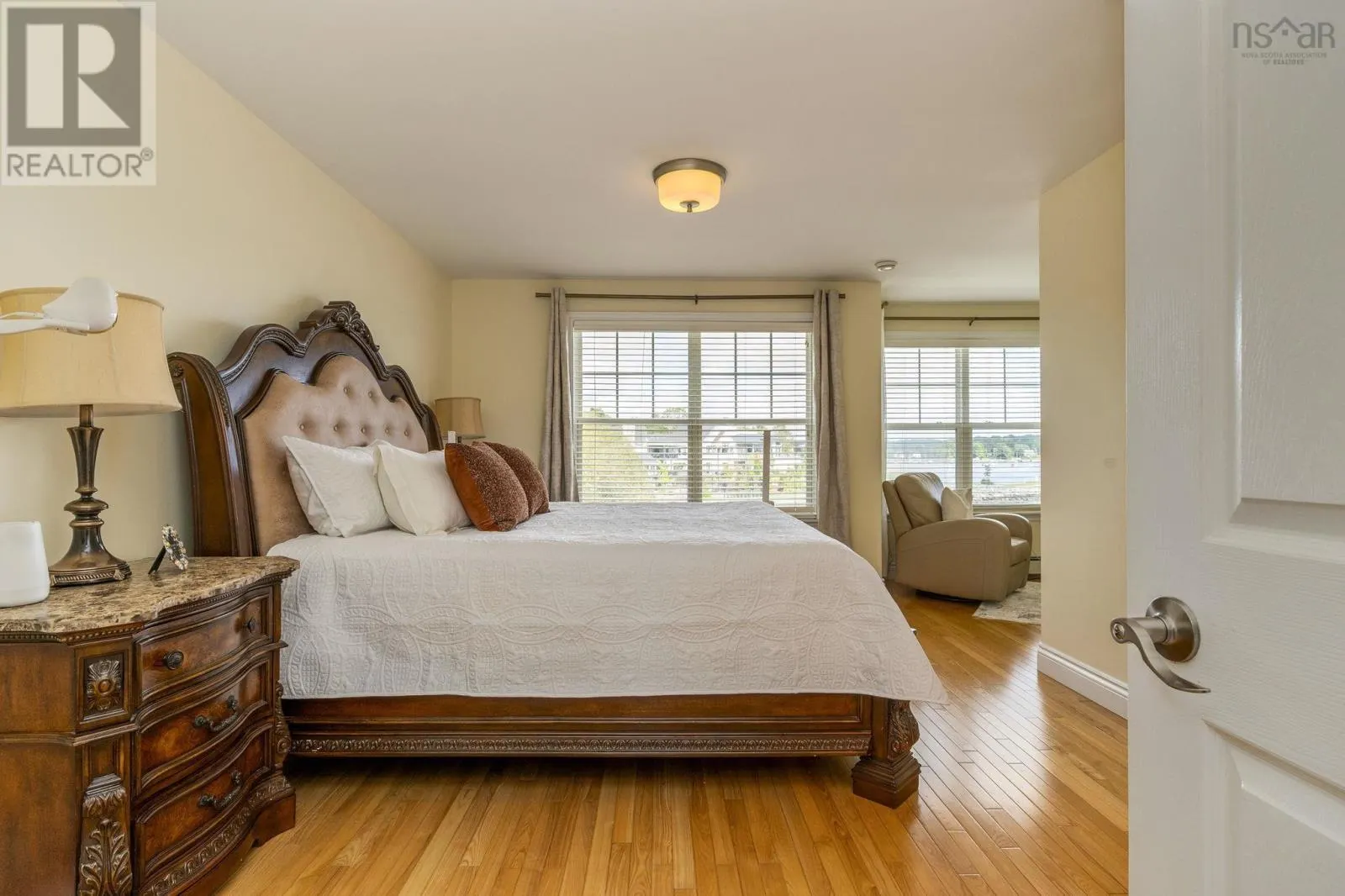 1 Arthur Lismer Court