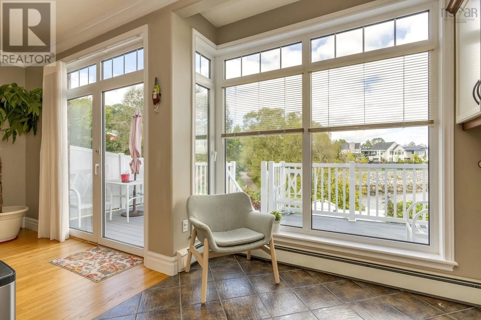 1 Arthur Lismer Court