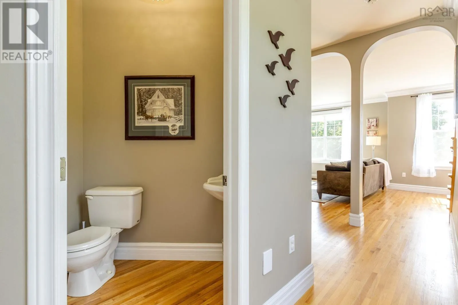 1 Arthur Lismer Court