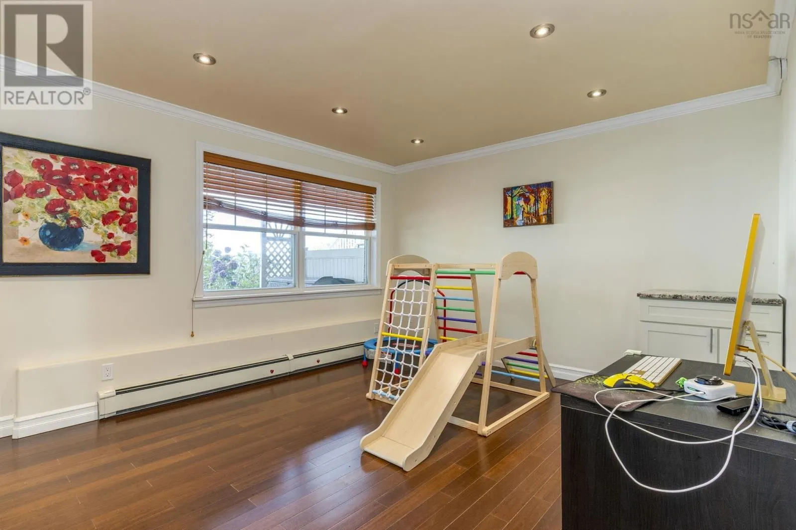 1 Arthur Lismer Court