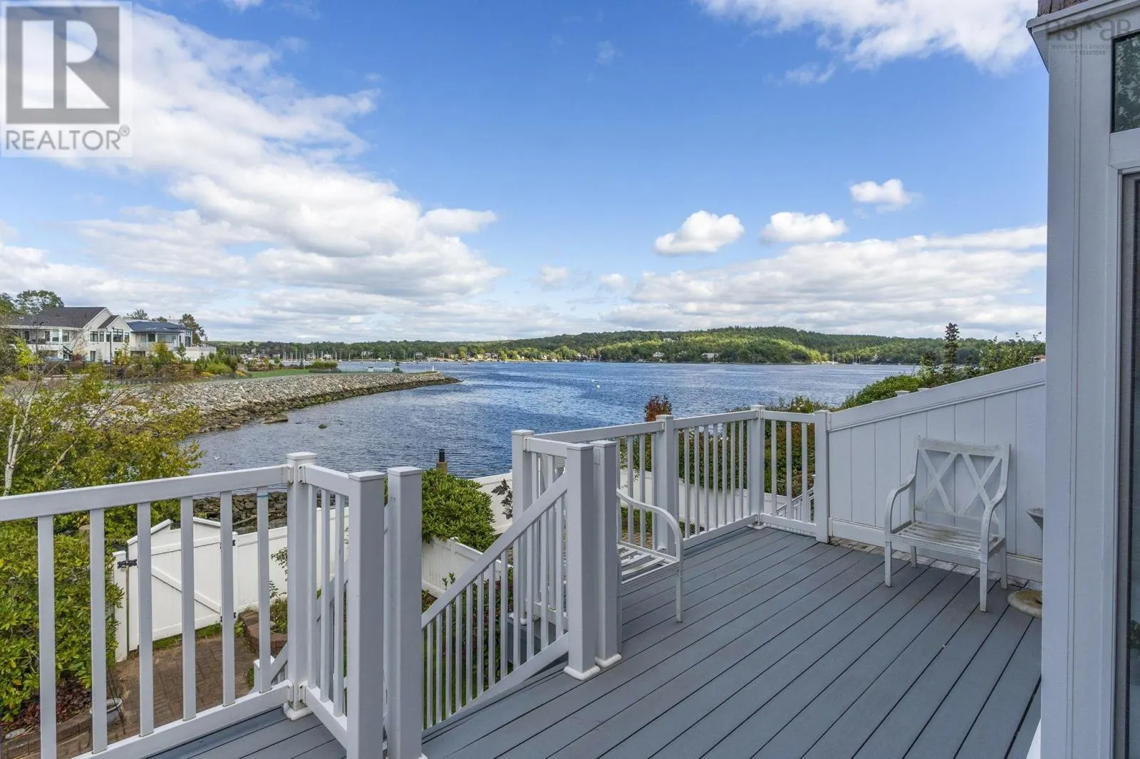 1 Arthur Lismer Court