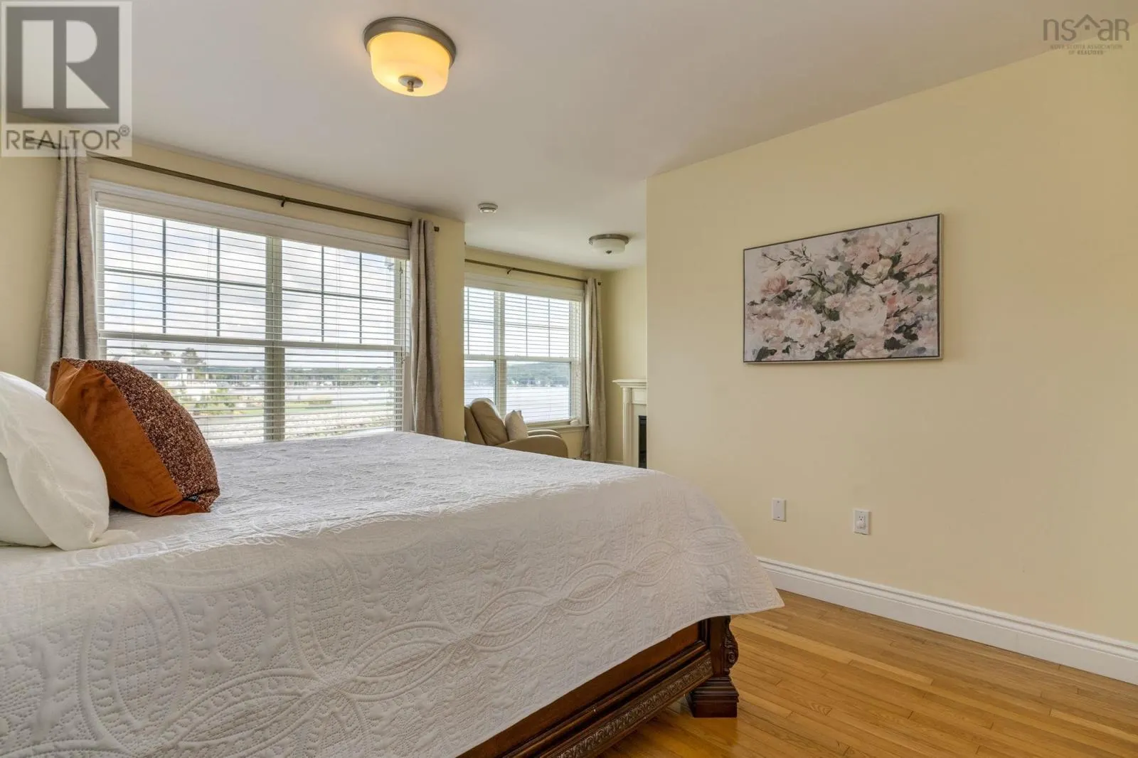 1 Arthur Lismer Court