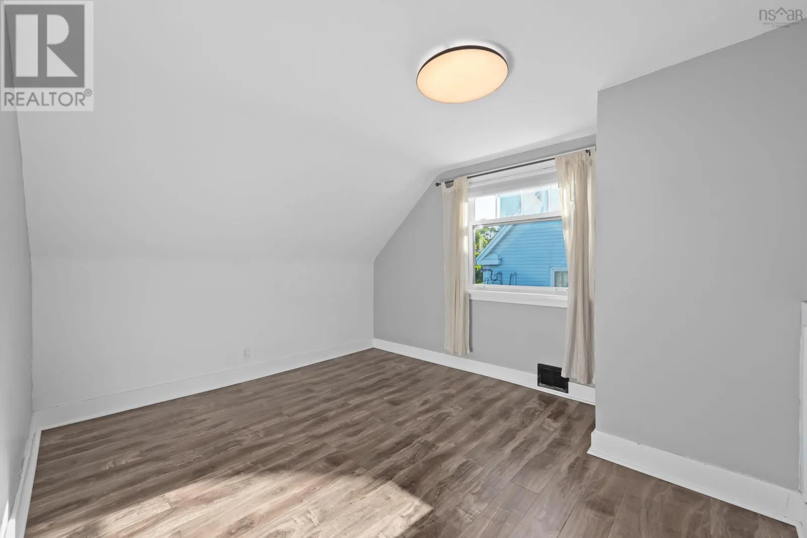 15 Central Avenue