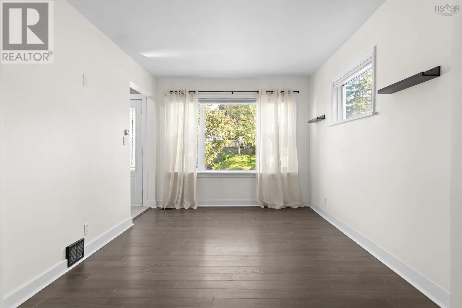 15 Central Avenue