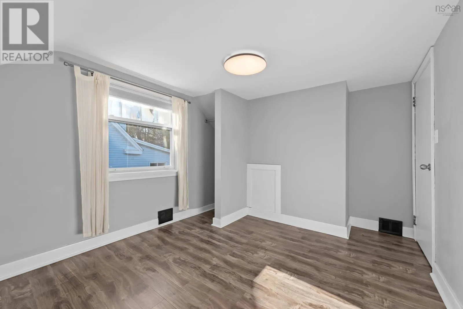 15 Central Avenue