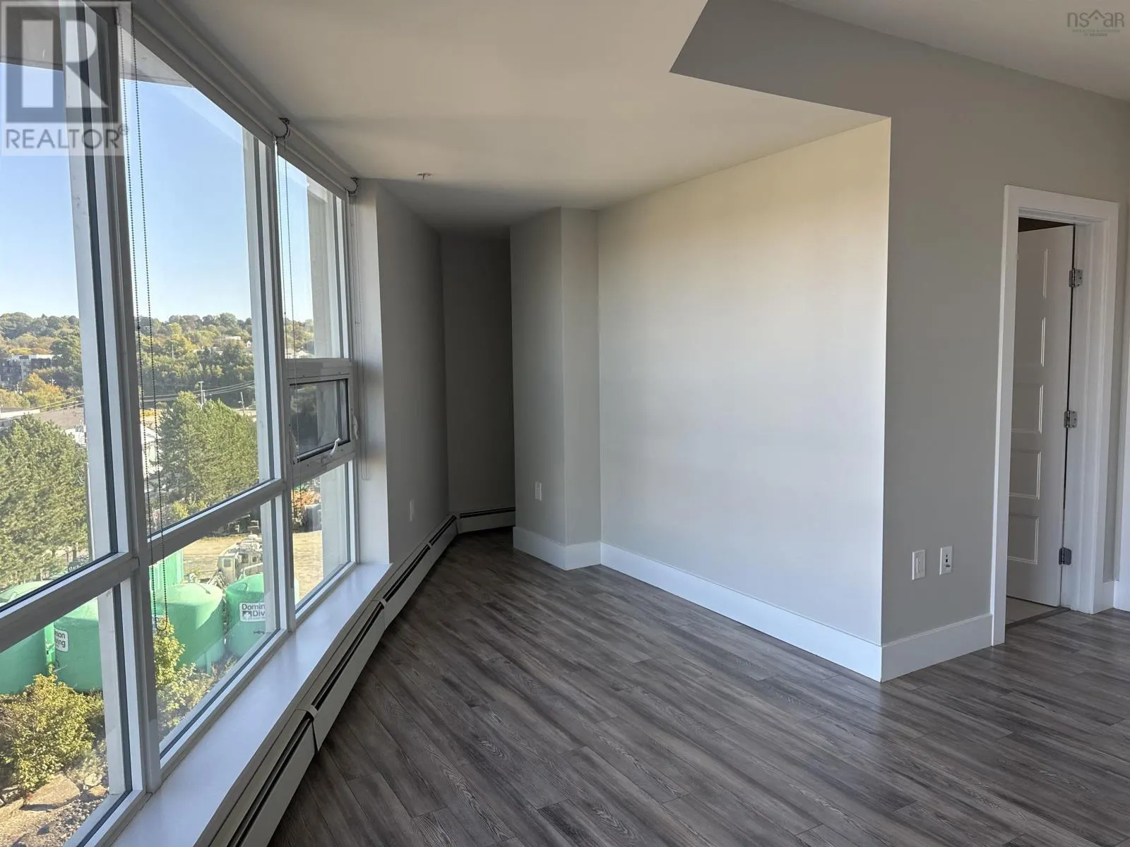 401 15 Kings Wharf Place