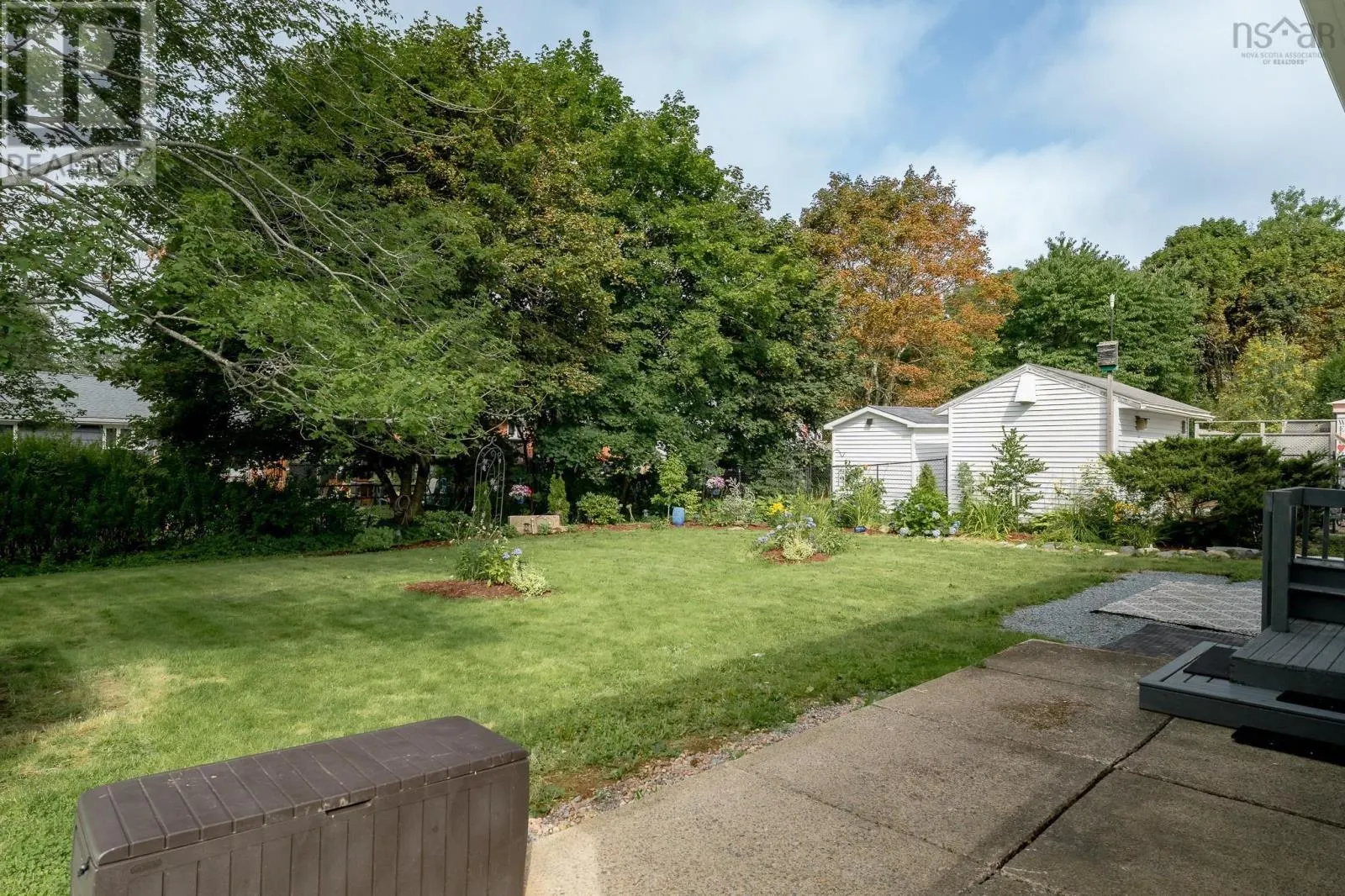 9 Brookhouse Road