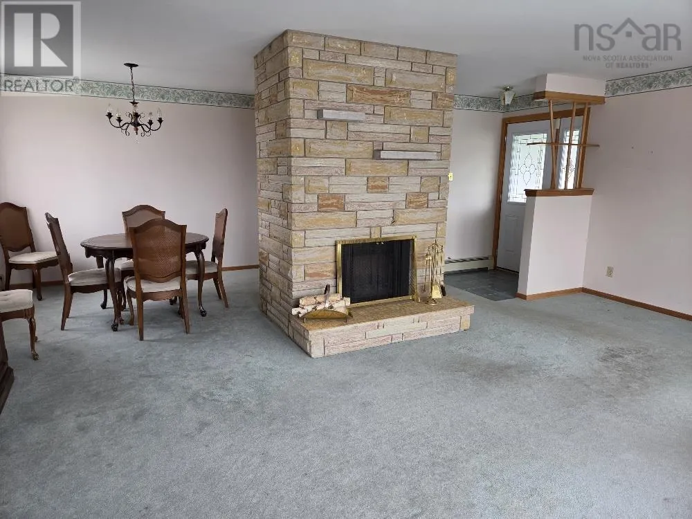 351 Pleasant St