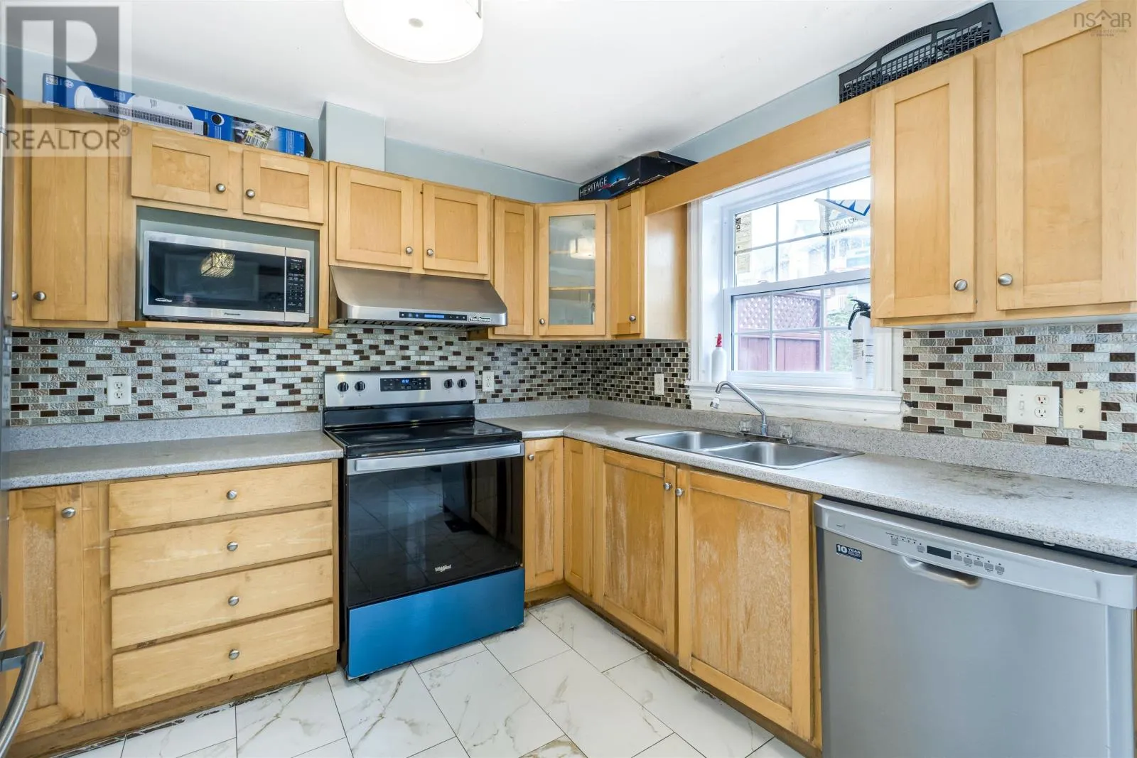 16 Prestwick Close
