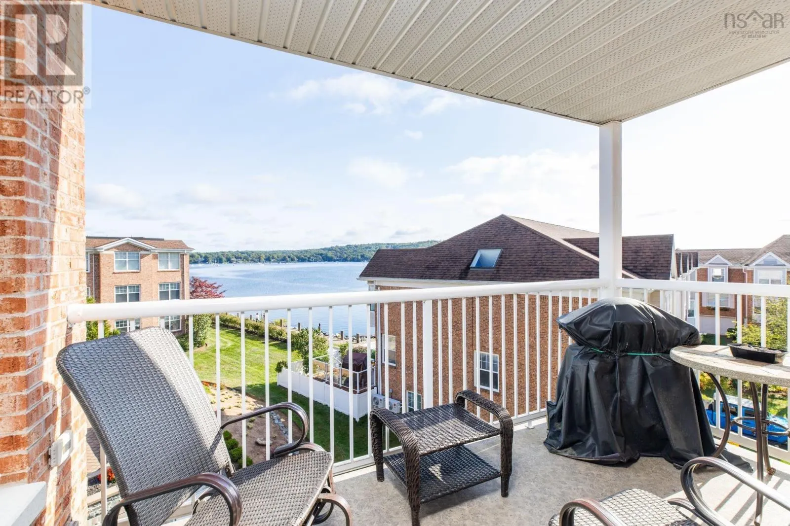 306 80 Waterfront Drive