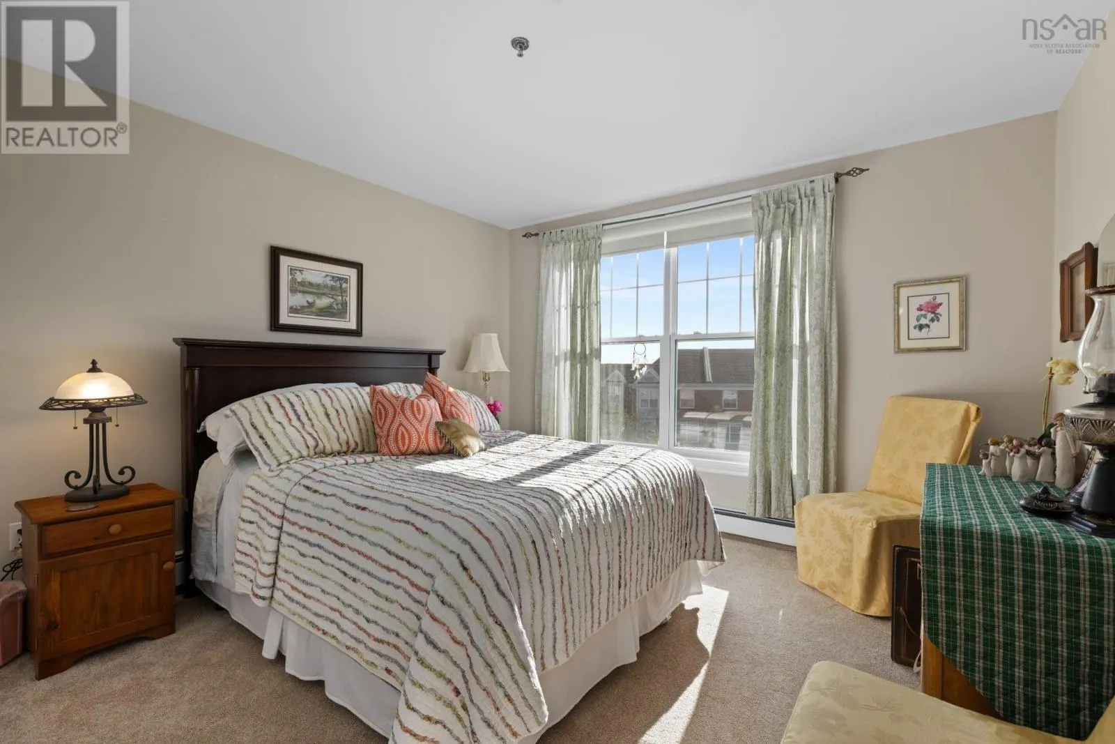 306 80 Waterfront Drive