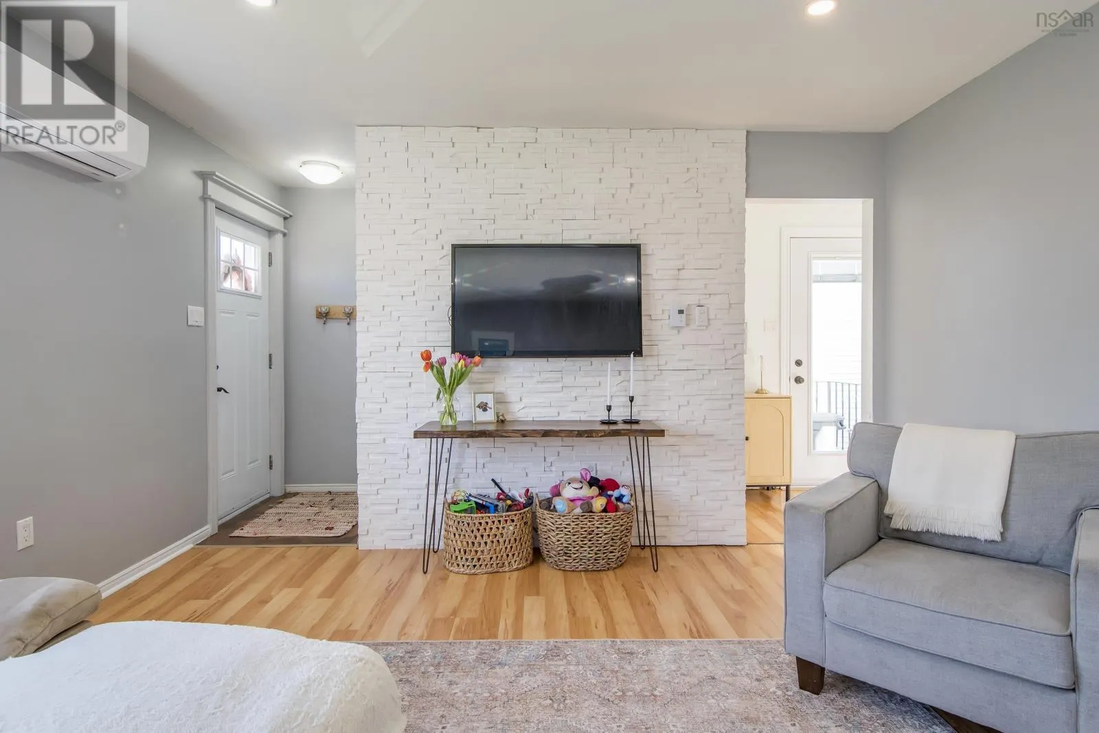 5 Colonna Place