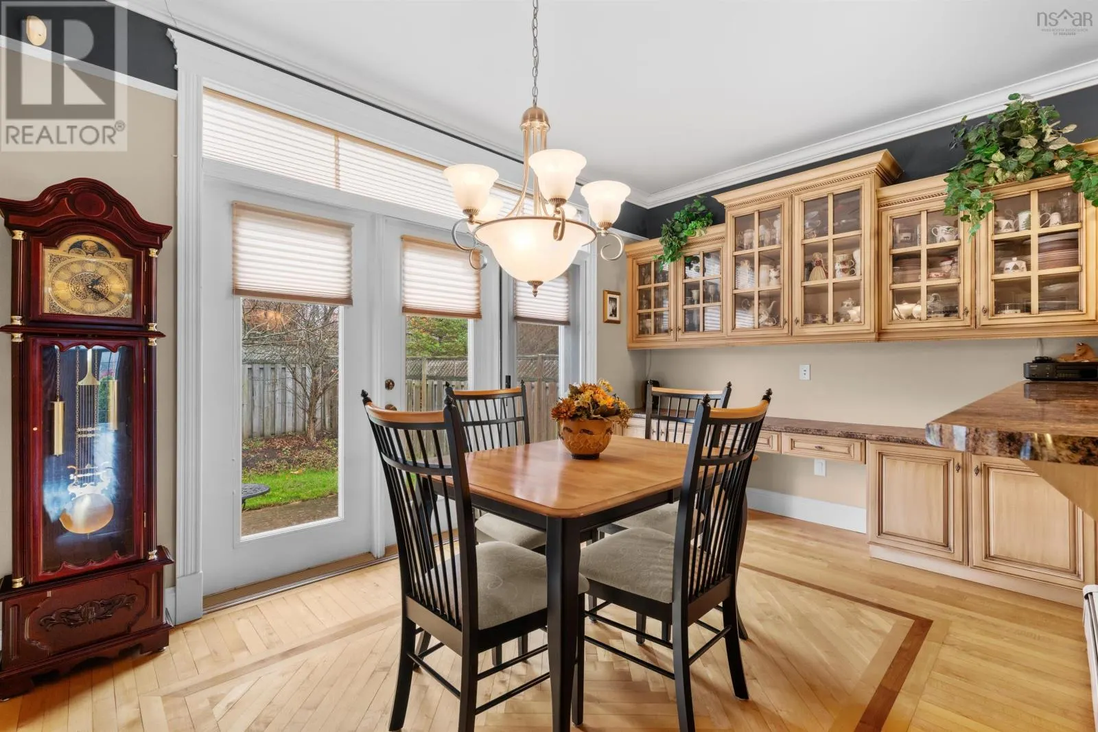 16 Ridgepark Lane