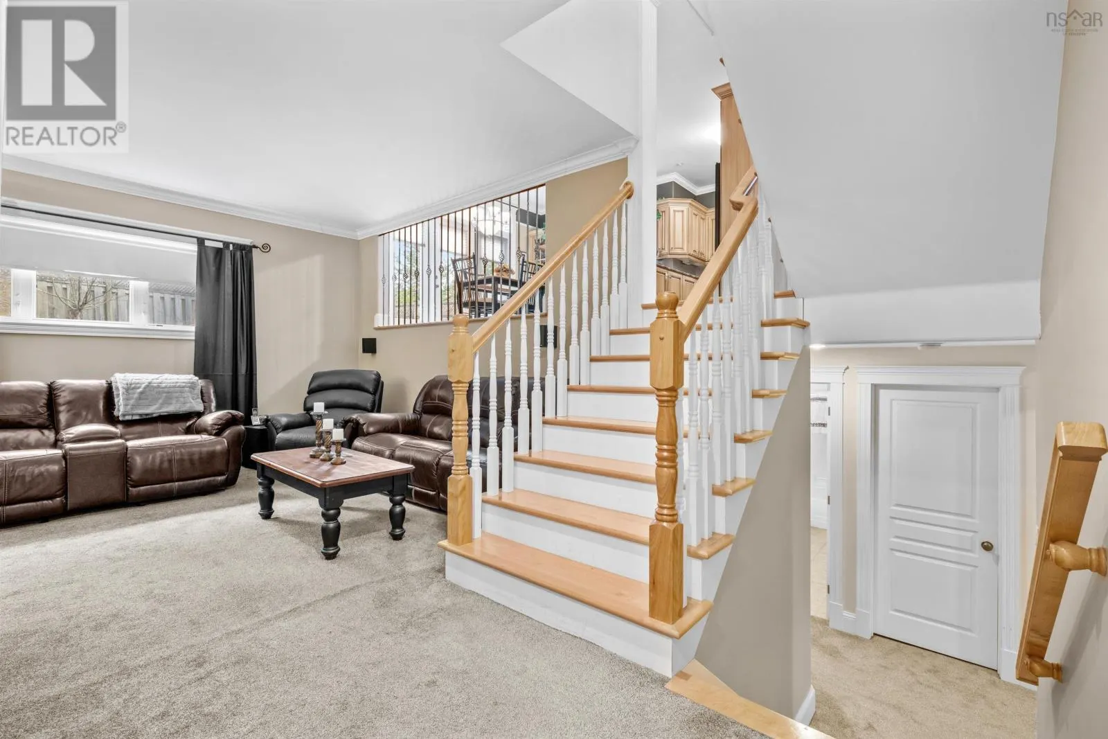 16 Ridgepark Lane